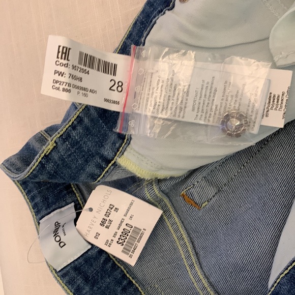 Dondup - woman’s Jean shorts. Made in Italy. New. - Picture 9 of 9